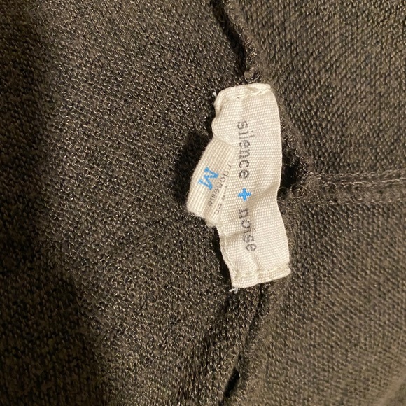 Silence + Noise size M cardigan - Picture 3 of 3